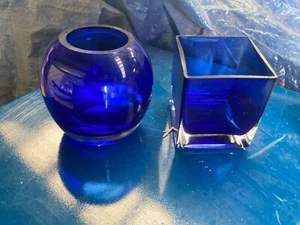 Blaues Glas rund & quadratisch Einzelteile x 2 - 10 x 11 cm & 8 x 8 cm Display - Bild 1 von 5