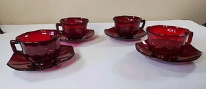 Rubinrot Imperial Glas Set 4 Vintage Elegant Achteckform Tassen & Untertassen - Bild 1 von 14