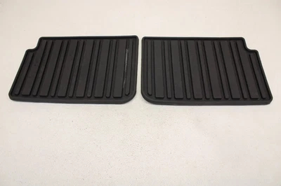 Alfombrillas traseras de goma originales para todo tipo de clima Subaru WRX STI 2008-2014 Foto 1 de 4