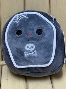 NUEVO Squishmallows 4.5”/4 pulgadas Alva the Coffin Tombstone Halloween Squad - Imagen 1 de 9