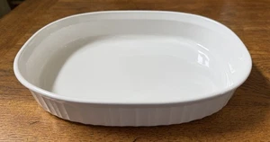 Corning Ware French White F-6-B Oval Casserole Dish 1.8 Liter Ribbed - Picture 1 of 5