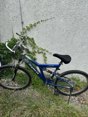 Fahrrad Fahren - Bild 1 von 3