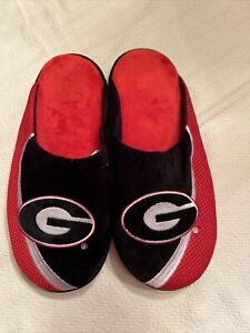 Georgia Bulldogs Slippers Size 11/12. Men’s Large. Black And Red UGA Team