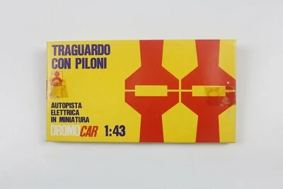 POLISTIL DROMOCAR TRAGUARDO START CON PILONI PISTA ELETTRICA AUTO SLOT CAR 1:43 - Immagine 1 di 2