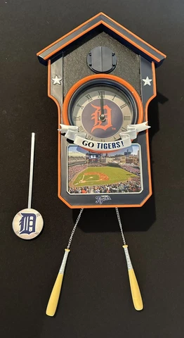 Bradford Exchange Detroit Tigers Cuckoo Clock Limited Edition Cover
