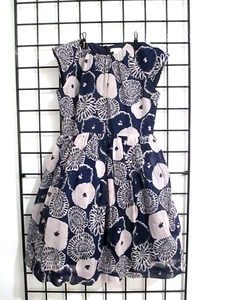 CREWCUTS / J. CREW 🌸 SIZE 12==NAVY BLUE & OFF WHITE, FLORAL PRINT DRESS - Picture 1 of 11