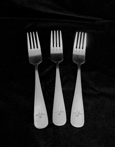 AMERICAN AIRLINES AA LOT FORKS Logo Stars Flatware Cutlery Silverware MINT NEW - Picture 1 of 2