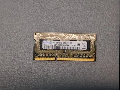 Samsung 2gb 1Rx8 PC3-10600s DDR3 1333Mhz So-Dimm SDRAM M471B5773CHS-CH9 - Image 1 of 2