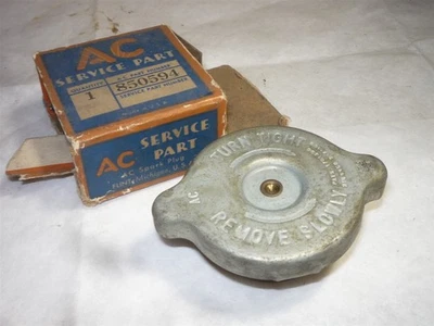 1937 -48 Pontiac Oldsmoble Cadillac Radiator cap nos gm 850594 - Image 1 of 2