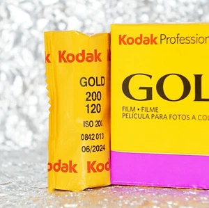*NEW* Kodak Gold 200 120 film - Picture 1 of 2