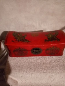 ANTIQUE RED JAPANESE LAQUERED GLOVE BOX WITH DRAGONS - Picture 1 of 9