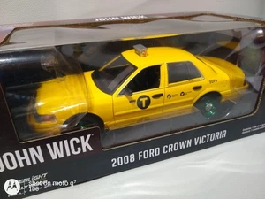 Ford Crown Victoria Taxi 🟡 John Wick: Chapter 2 Greenlight Diecast  1:24 Chase - Picture 1 of 12