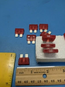 ( 30pcs ) Automotive FUSE 10 AMP , BLADE Fuse 10 amp , standard blade RED - Picture 1 of 2