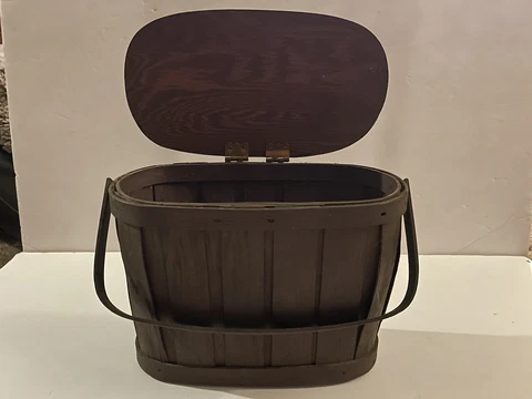 Vintage Wooden Picnic/Sewing Basket Dk Brown Cover