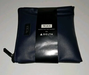 New! TUMI Delta One First Class Amenity Kit Genuine Delta Airlines - Picture 1 of 3
