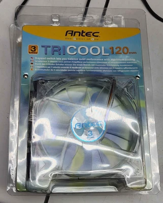 Antec TriCool 120mm Clear Case Fan with 3-Speed Switch Sleeved - Image 1 of 2
