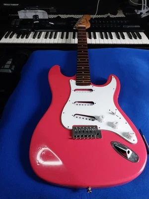 Guitarra Eléctrica Bridgecraft Estilo Strat -DYI- Build-A-Guitarra Foto 1 de 4