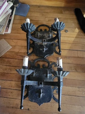  Lote De 2 Lámparas De Pared De Hierro Fundido Antiguas De Colección Estilo Gótico Aplique Foto 1 de 4