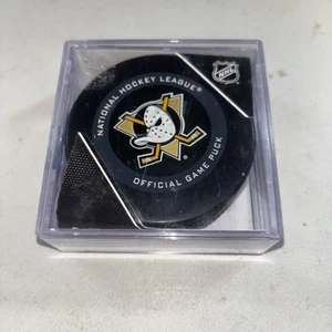 OFFIZIELLES NHL SPIEL PUCK ANAHEIM DUCKS versiegelt - Bild 1 von 3