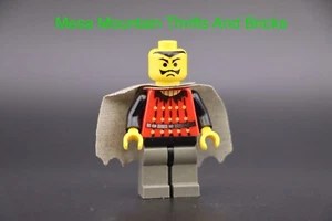 LEGO® Fright Knight Minifig cas022 Bat Lord W/ Bat Cape Missing Helmet 6097 6047 - Picture 1 of 4