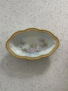 Vintage trinket dish made in Germany gold trim. - Picture 1 of 3
