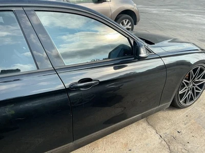 Passenger Right Front Door Fits 12-18 BMW 320i 2157867 Foto 1 de 4