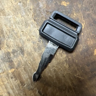Llave de encendido para equipo pesado para excavadora cabe en excavadoras Daewoo y Terex D300 Foto 1 de 3
