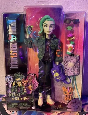 Muñeca MATTEL Monster High Deuce Gorgon con mascota y accesorios Foto 1 de 2