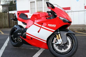 DUCATI Desmosedici RR - Picture 1 of 12