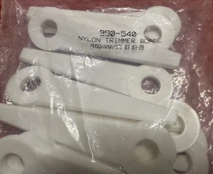 Husqvarna #5310303-29 Tri Cut Blades 12pack - Picture 1 of 1
