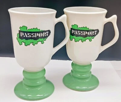 2 tazas de pedestal de café irlandés Hall China Irish Coffee Passport Ireland 8 oz. Foto 1 de 4
