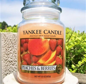 Yankee Candle Retired "PEACHES & BERRIES"~ Fruit ~ Large 22 oz. ~ RARE~ NEW - Picture 1 of 3
