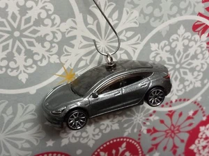 TESLA MODEL 3 CUSTOM CHRISTMAS ORNAMENT DEKORO GRAU GREY ELON MUSK - Bild 1 von 2