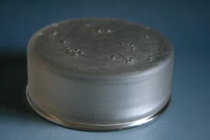 RENE LALIQUE GUI GLASS BOX - CIRCA 1920 - Picture 1 of 5