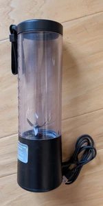 Blendjet 2 Portable Blender 16oz Black, Cordless, Rechargable USB- C - Picture 1 of 18