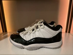 Talla 10 - Air Jordan 11 Retro Bajo Esmeralda - Imagen 1 de 8