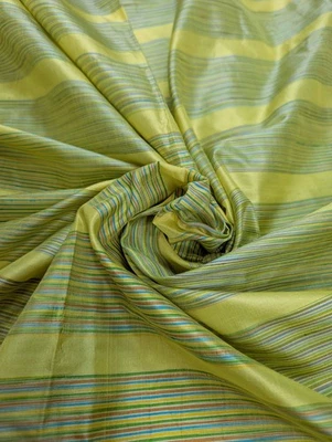 Tela de sari de seda fina Chartreuse verde amarillo a rayas flecos material de tela Foto 1 de 4