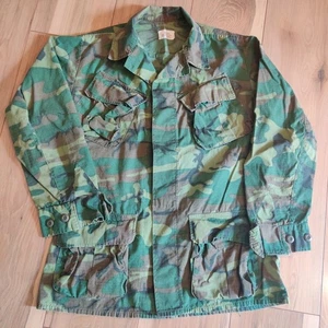 Vintage 1969 Vietnam Slant Pocket ERDL Camo Poplin Jungle Jacket Small Regular - Bild 1 von 12