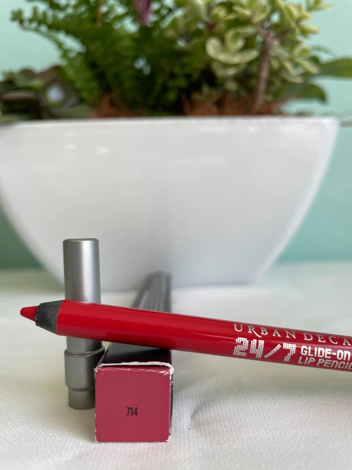Urban Decay 714 Red 24/7 Glide on Lip Liner Pencil Gwen Stefani