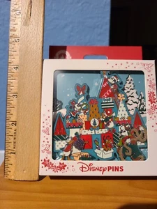 2022 Disney Parks Vacanze Castello di Natale Topolino Minnie Paperino Mini Spilla Jumbo - Foto 1 di 2