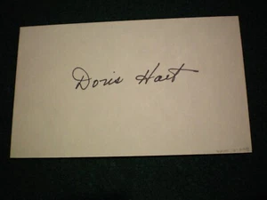 DORIS HART TENNIS HALL OF FAME SIGNED 3 X 5 CARD - Picture 1 of 1