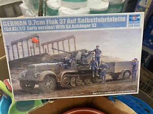 TRUMPETER 1/35-#015255-GERMAN 3.7CM FLACK 37 AUF SELBSTFAHRLAFETTE EARLY VERSION