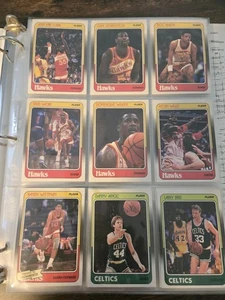 SET COMPLETO E ADESIVI PALLACANESTRO FLEER 1988-89  - Foto 1 di 19