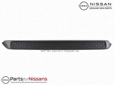 Escalón estribo izquierdo Pathfinder original Nissan 2005-2012 - NUEVO OEM Foto 1 de 3