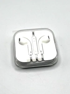 Apple Wired Headset For Devices With 3.5mm Headphone with case New Never Used. - Photo 1 sur 2