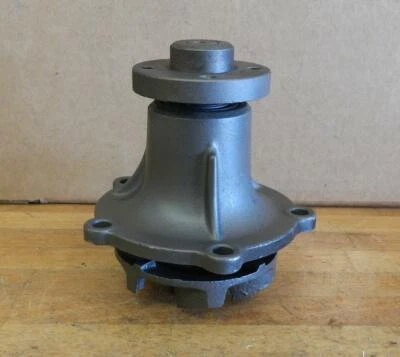 1961-67 Toyota Corona Crown Stout Tiara 3RC 1.9L 4-Cyl rebuilt water pump - Image 1 of 4