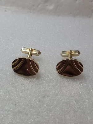 Vintage Mens Swank Oval Gold Tone Metal Cufflinks Pair Retro Drape Effect - Image 1 of 4
