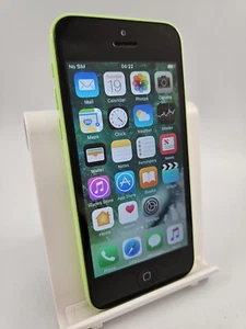 Apple iPhone 5c Green Unlocked 8GB 1GB RAM 4" IOS Smartphone - Picture 1 of 14