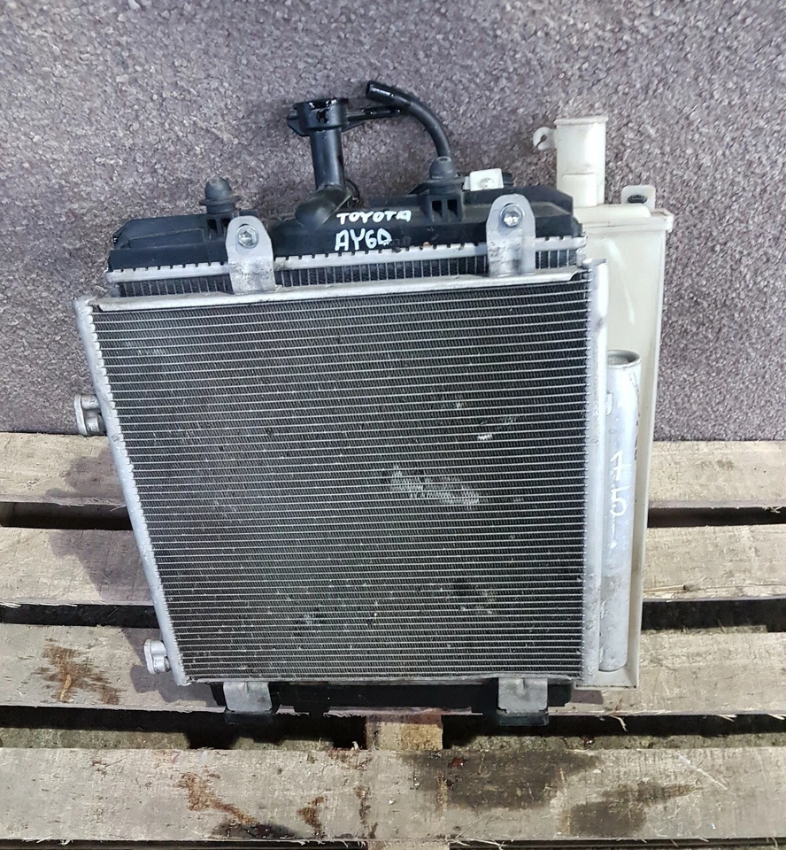 TOYOTA AYGO 2014-ON RADIATOR PACK COMPLETE 16360-0Q021-A/88450-YV020 - Image 1 of 4