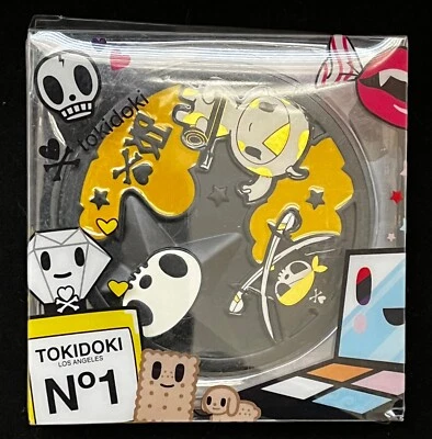 Espejo compacto negro Sephora Tokidoki - nuevo en caja Foto 1 de 4